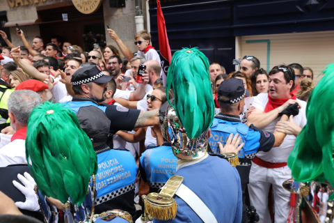 Incidentes en la calle Curia durante la procesión