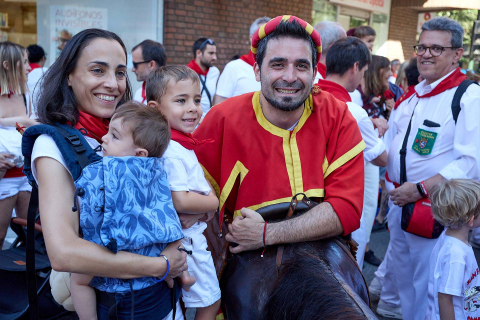 Comparsa de Gigantes y Cabezudos día 9