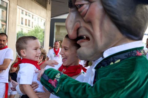 Comparsa de Gigantes y Cabezudos día 9