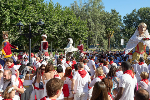 Fotos de la salida de la comparsa de Gigantes y Cabezudos este 10 de julio