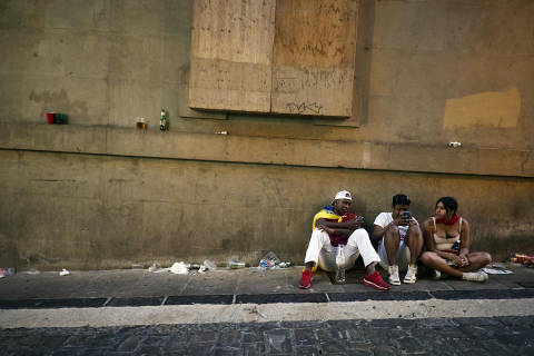 Fotos de ambiente de San Fermín de este domingo