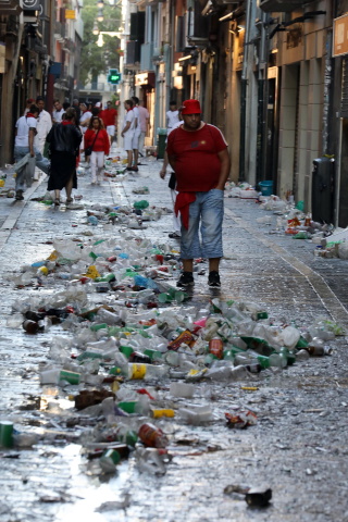 Kilos de basura en Pamplona en San Fermín