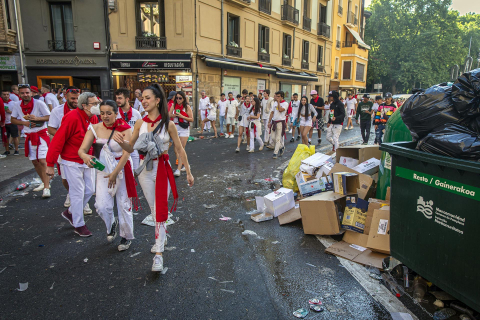 Kilos de basura en Pamplona en San Fermín