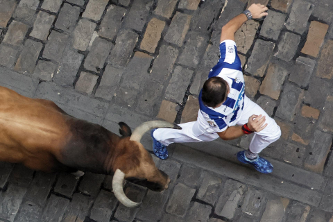 Fotos del quinto encierro de San Fermín 2022