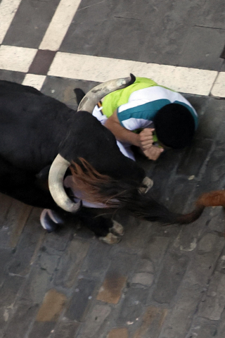 Fotos del quinto encierro de San Fermín 2022