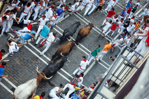 Fotos del quinto encierro de San Fermín 2022