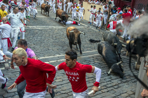 Fotos del quinto encierro de San Fermín 2022