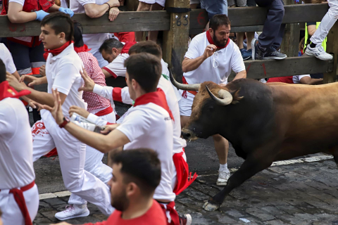 Fotos del quinto encierro de San Fermín 2022