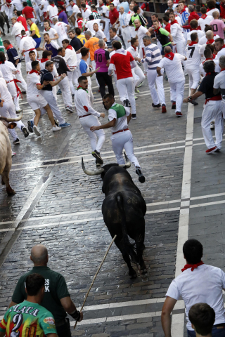 Fotos del quinto encierro de San Fermín 2022
