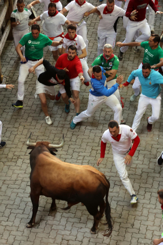 Fotos del quinto encierro de San Fermín 2022