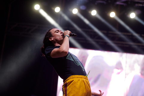 Concierto de Ben Yart y FERNANDOCOSTA en la Plaza de los Fueros
