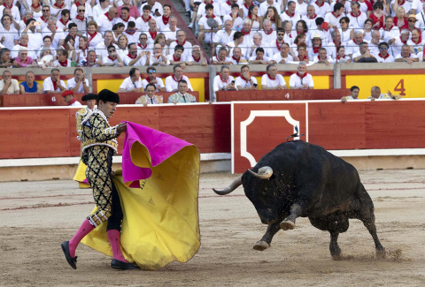 Fotos de la sexta corrida de la Feria del Toro de San Fermín 2022./