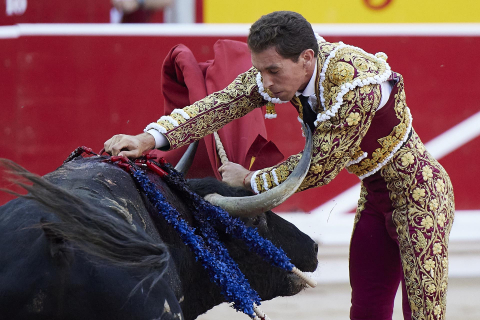 Fotos de la sexta corrida de la Feria del Toro de San Fermín 2022./