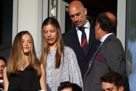 Leonor y Sofía acudieron a Londres para presenciar el partido de España ante Dinamarca de la Eurocopa 2022.