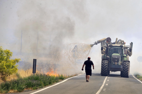 Fotos del incendio de Carcastillo.