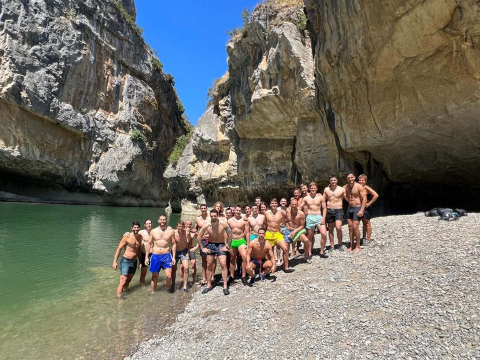Jugadores de Anaitasuna en la Foz de Lumbier