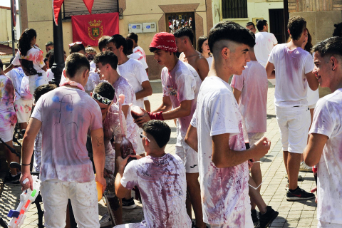 Lanzamiento del cohete de fiestas de Funes