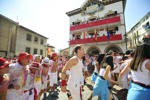 Lanzamiento del cohete de fiestas de Funes