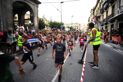Participantes en la 'Milla del pastor' de Tafalla