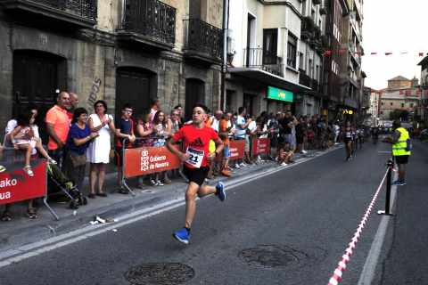 Participantes en la 'Milla del pastor' de Tafalla