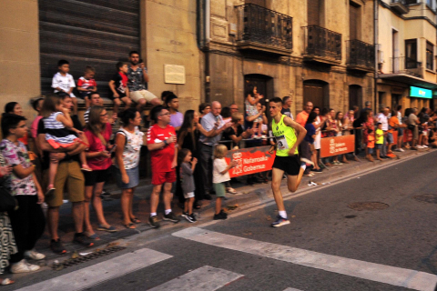 Participantes en la 'Milla del pastor' de Tafalla