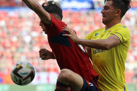 Fotos del Osasuna-Cádiz disputado en El Sadar.