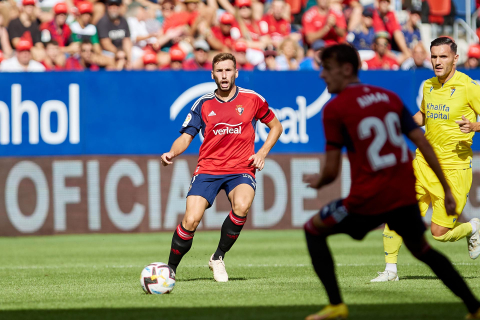 Fotos del Osasuna-Cádiz disputado en El Sadar.