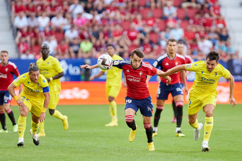 Fotos del Osasuna-Cádiz disputado en El Sadar.