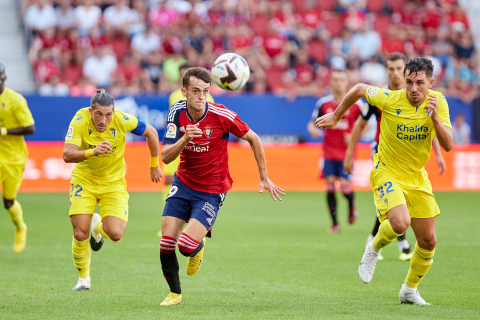 Fotos del Osasuna-Cádiz disputado en El Sadar.