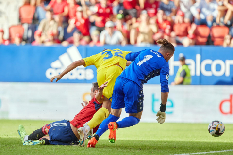 Fotos del Osasuna-Cádiz disputado en El Sadar.