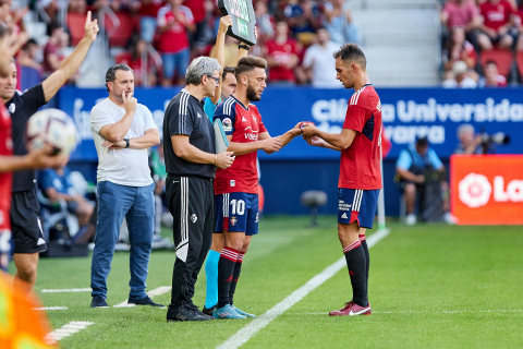 Fotos del Osasuna-Cádiz disputado en El Sadar.