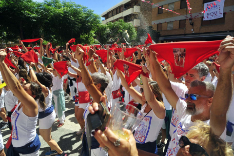 Fotos del cohete de fiestas de Marcilla.