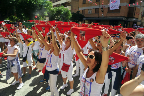 Fotos del cohete de fiestas de Marcilla.