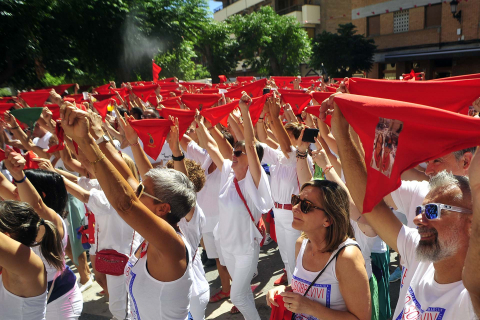 Fotos del cohete de fiestas de Marcilla.