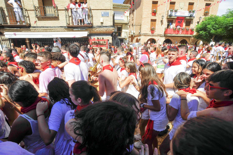 Fotos del cohete de fiestas de Marcilla.