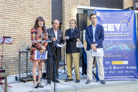 Fotos del acto de bienvenida de los IV Cursos Europeos de Verano