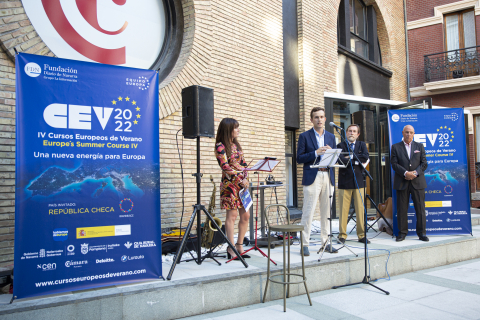 Fotos del acto de bienvenida de los IV Cursos Europeos de Verano