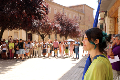 Performance 'Tentere nublo' por las calles de Tudela