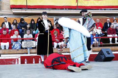 Paloteado de Cortes en las fiestas de San Miguel 2022