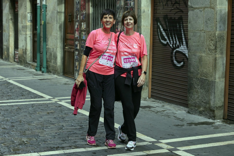 Imágenes de la XI Carrera Solidaria contra el Cáncer de Mama en Pamplona