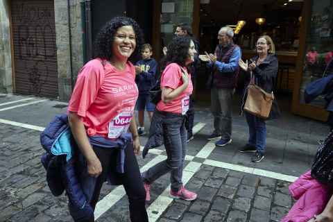 Imágenes de la XI Carrera Solidaria contra el Cáncer de Mama en Pamplona