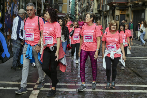 Imágenes de la XI Carrera Solidaria contra el Cáncer de Mama en Pamplona