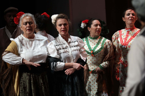 Imágenes del ensayo general en el Teatro Gayarre de 'La Revoltosa'