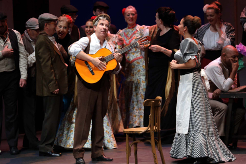 Imágenes del ensayo general en el Teatro Gayarre de 'La Revoltosa'