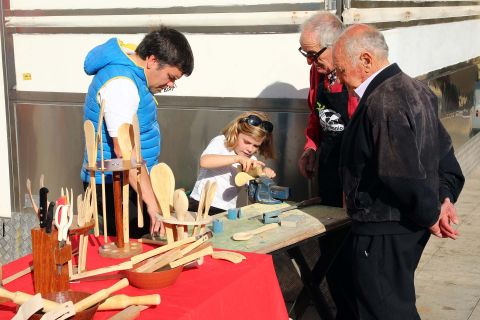 Fotos de la feria artesanal en Irurtzun.
