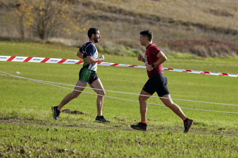 Imágenes del I Cross Pamplona en el Soto Lezkairu