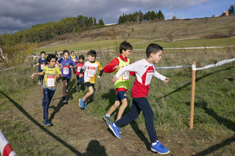 Imágenes del I Cross Pamplona en el Soto Lezkairu