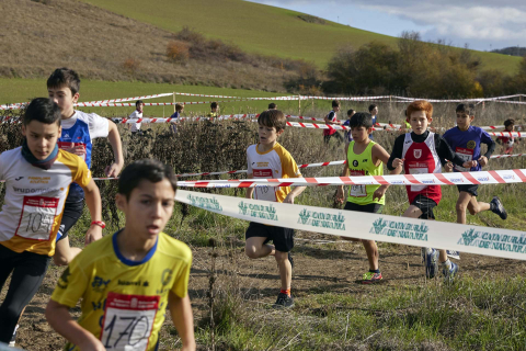 Imágenes del I Cross Pamplona en el Soto Lezkairu