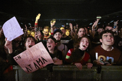 Actuación de Rigoberta Bandini en el Navarra Arena