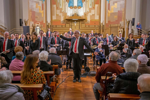 Fotos del concierto de la Pamplonesa y Voces de Oro en la Casa de la Misericordia de Pamplona.